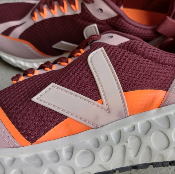 Veja Condor Performance Sneakers - Picture 9 of 14